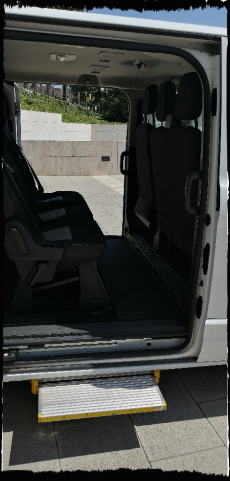 taxis mataró, interior taxi interior taxi Mataró, 8 plazas